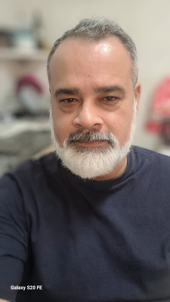 Foto do Dr. Adam